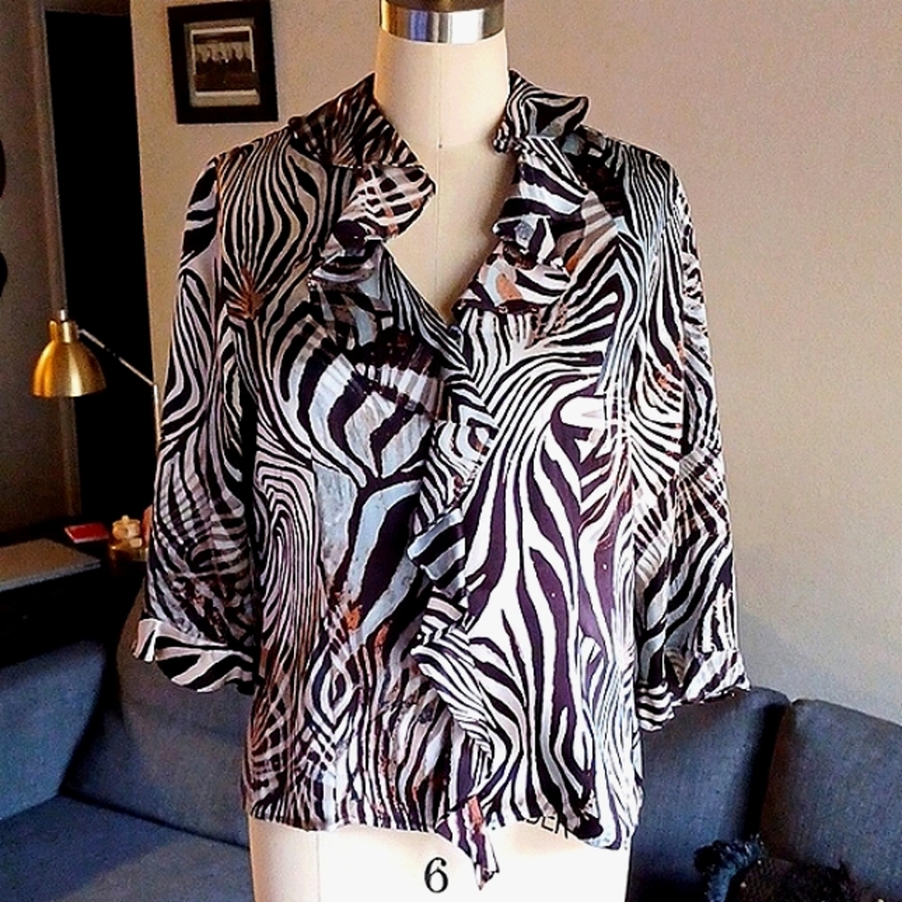 Vintage Silk Tiger Print Ruffle Button Down Shirt Like New Condition